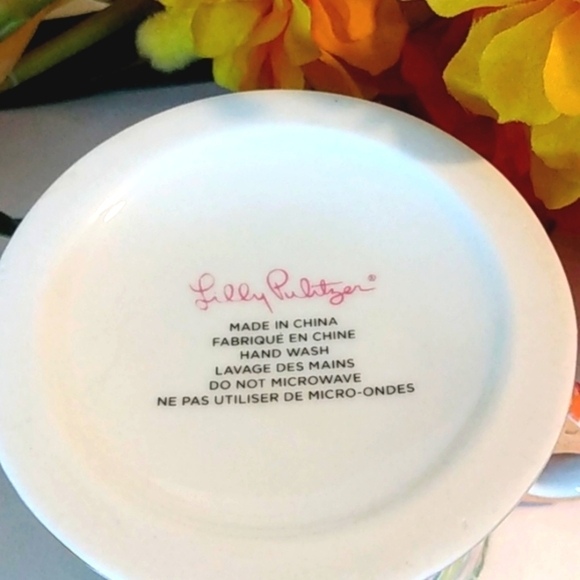 LILLY PULITZER GREEN CORAL COFFEE MUG TEA CUP SIZE 12oz. - Picture 5 of 8